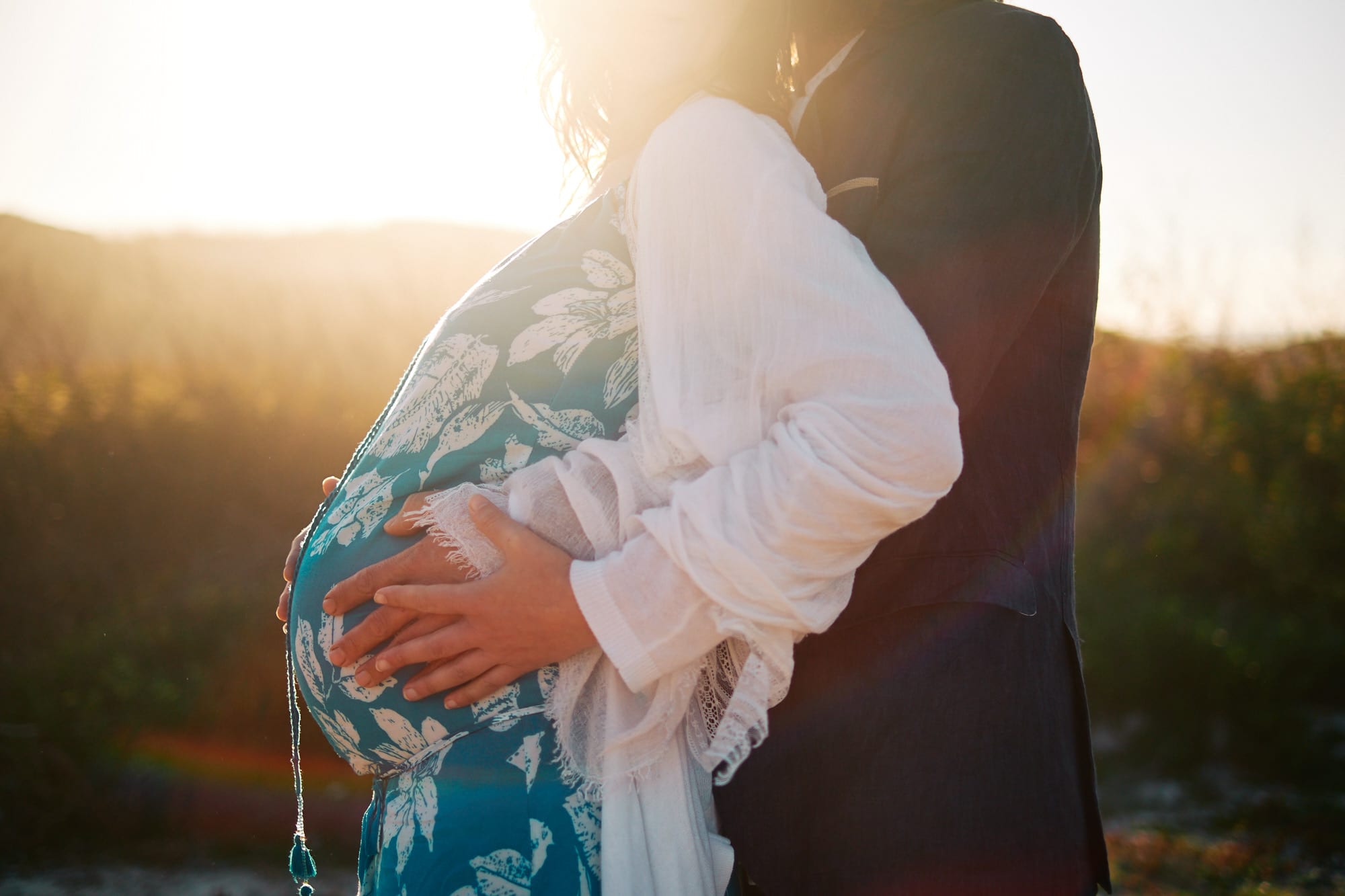 S+R – A Maternity Shoot in Portugal